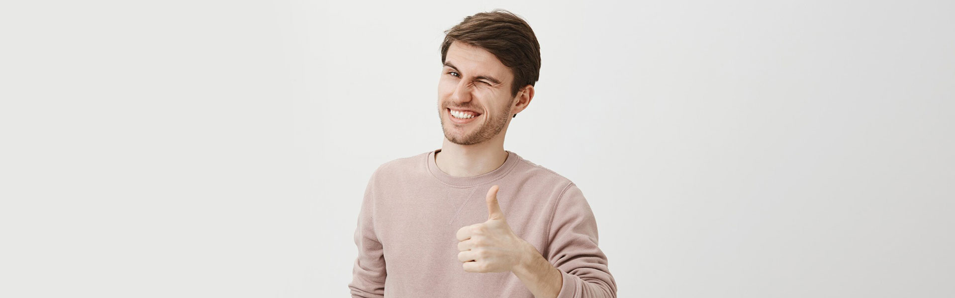 Achieving Your Smile Goals: A Guide to Choosing the Right Teeth Whitening